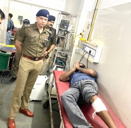 वन विभाग पर फायरिंग करने वाले दो तस्करों के साथ मुठभेड़, घायल